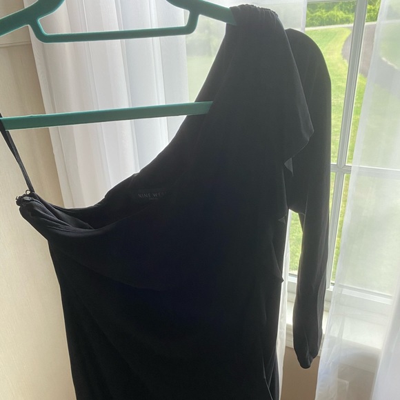 Nine West One shoulder sleeve dress Size 4 - Picture 2 of 4